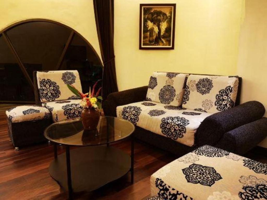 Phonethip Plaza Hotel Vientiane Exterior photo