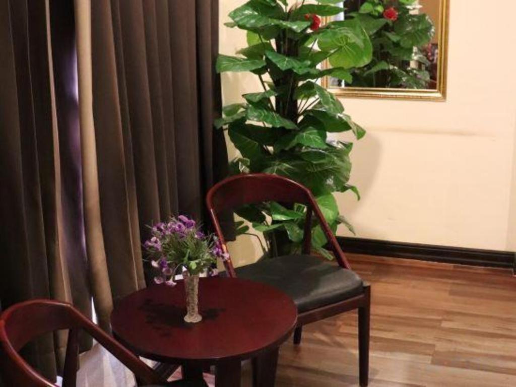 Phonethip Plaza Hotel Vientiane Exterior photo